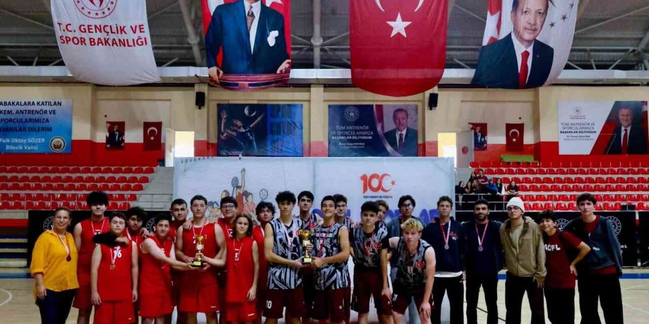 Bilecik’te basketbol müsabakalarında madalyalar sahiplerini buldu