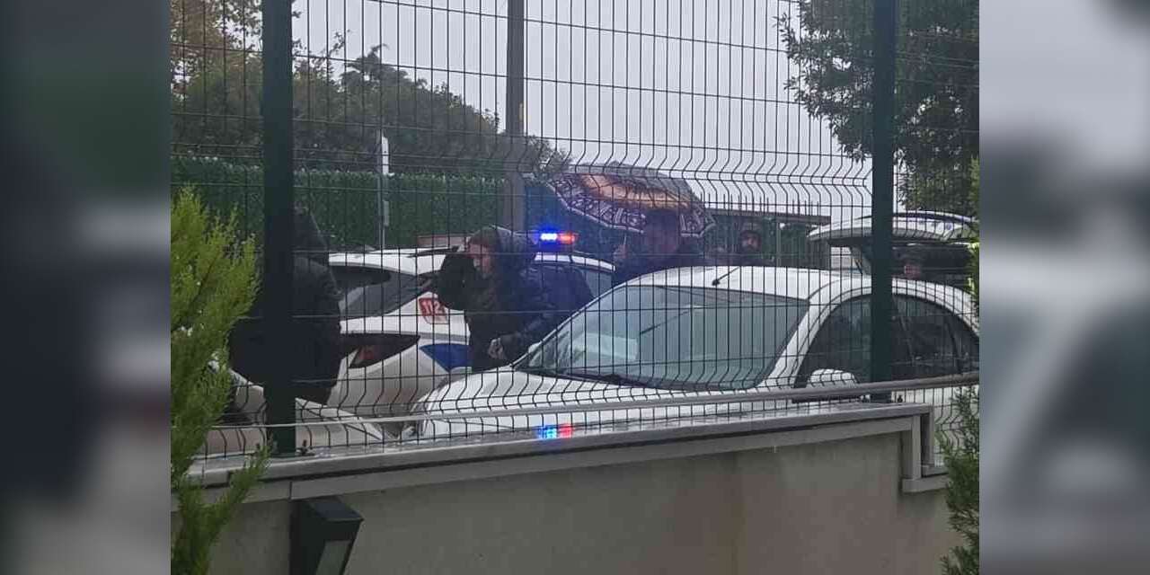 Avcılar’da okul önünde trafik tartışması, öğrenci velisi ayağından vuruldu
