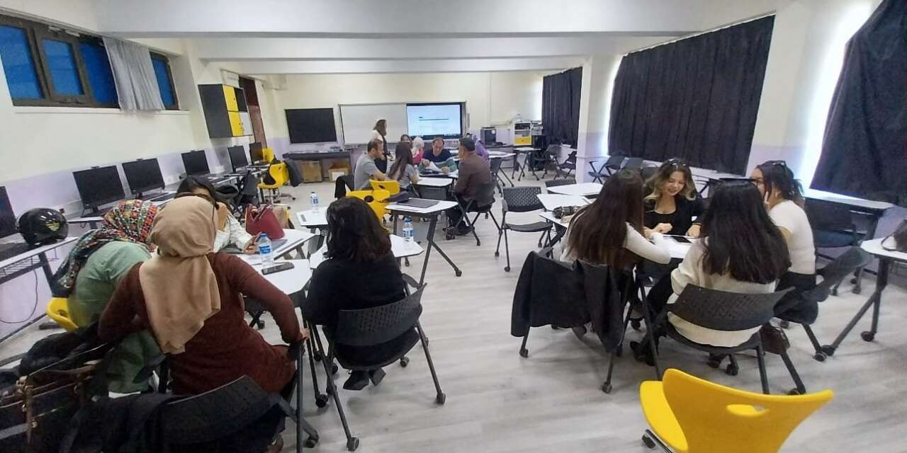 Aydın’da öğretmenlere STEM eğitimi verildi