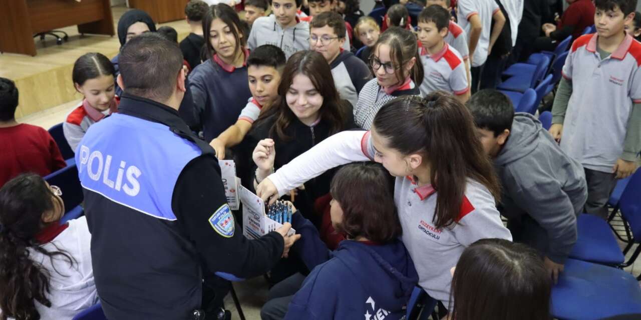 Kastamonu’da polis ekipleri 1 bin 140 öğrenciye eğitim verdi