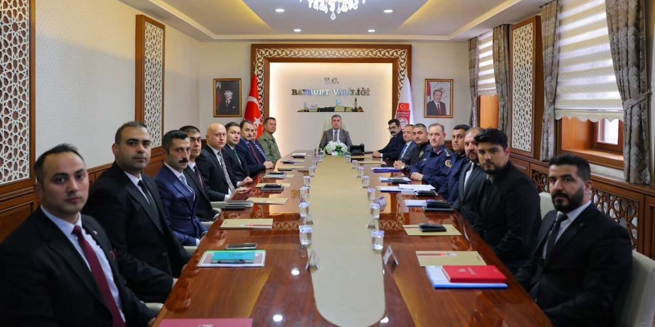 Bayburt’ta güvenlik ve asayiş toplantısı gerçekleştirildi