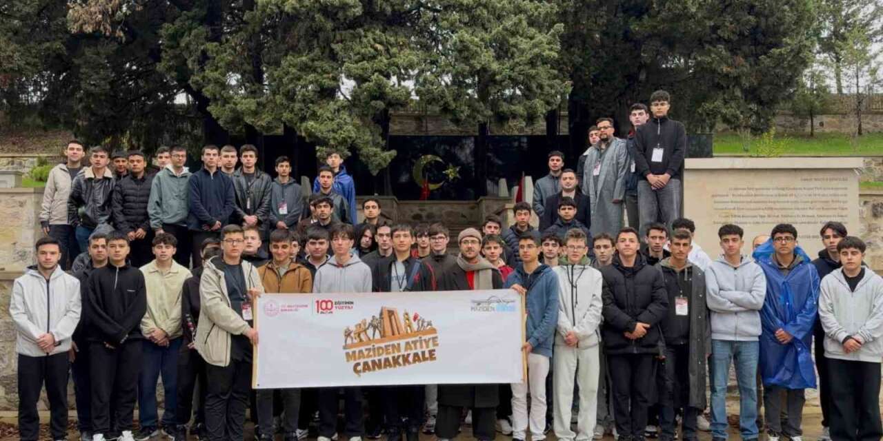 Eskişehir öğrencilerinin de katıldığı "Maziyeden Âtiye Çanakkale" programı gerçekleşti