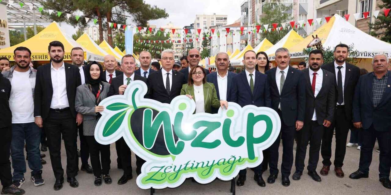 Nizip Zeytin Festivali 100. yıl gururuyla başladı