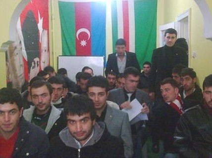 Kars ülkü ocaklarında ücretsiz İngilizce kursu‏