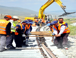Erzurum-Kars Demiryolu Hattı Yenileniyor