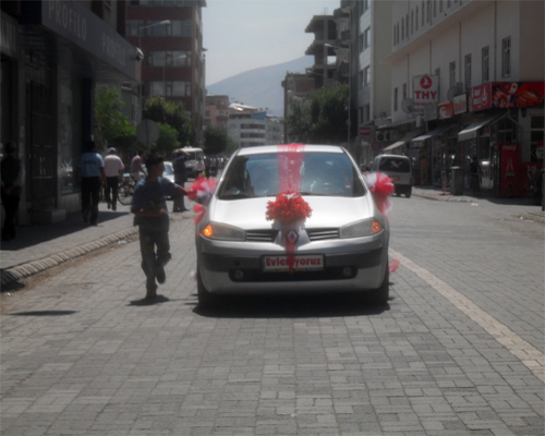 Iğdır'da Çocuklar Ölüme Atlıyorlar