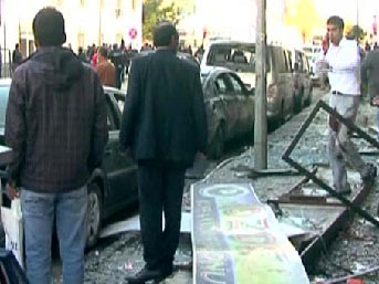 Bingöl'de canlı bombalı saldırı: 3 ölü