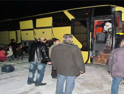 Van’dan Kars’a 84 depremzede geldi