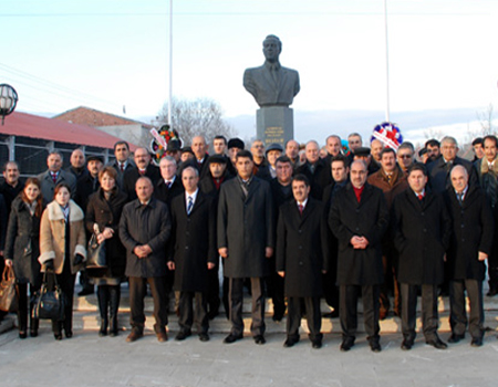Haydar Aliyev Kars'ta Anıldı