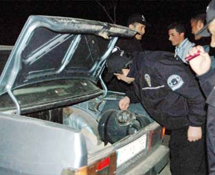 4 ruhsatsız tabanca yakalandı