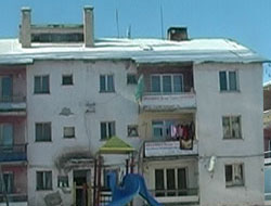 Kars'ta 33 Lojmana Bakım ve Onarım