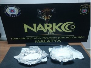 Malatya'da, uyuşturucu ticareti yapan iki şüpheli tutuklandı