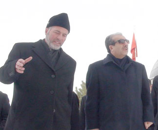 Bakan,Harakani Hazretlerini Ziyaret Etti