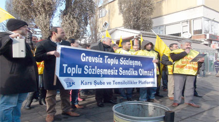 KESK Bileşenlerinin bordro yakma eylemi