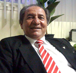 Validen yerinde öneri: Kars’ın binaları yeşil-beyaz olsun