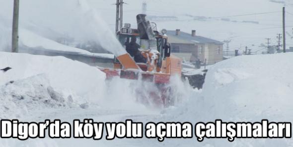 Digor’da köy yolu açma çalışmaları