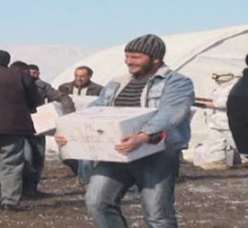 Kızılay, TSK’nın “Kış 2012 Tatbikatı”nda yardım dağıttı