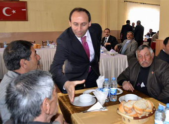 Özel İdarede Muhtarlar Toplantısı