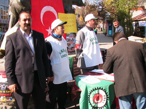 ÖZELLEŞTİRMEYE KARŞI İMZA KAMPANYASI