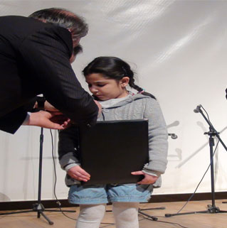 Şehit kızına ve şehit babasına Devlet Övünç Madalyası verildi