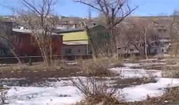 Kars Atatürk Bahçesinde Ağaç Kesimi