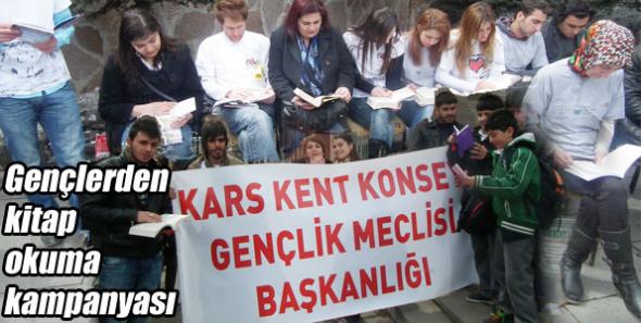 Gençlerden kitap okuma kampanyası