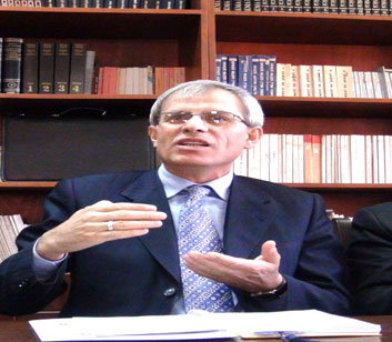 Alkış: Öğrenciler test ile tost arasında kaldılar