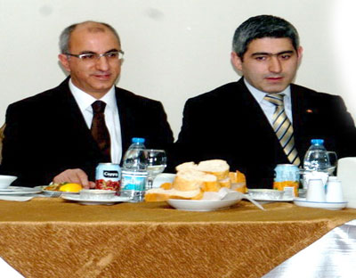 Ak Parti'den Kutlama