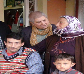 Kars CHP'den Anlamlı Hediye