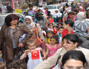 KARS’TA ÇOCUK ŞENLİĞİ VE FESTİVALİ