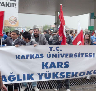 Kars'ta KAÜ Bahar Şenliği