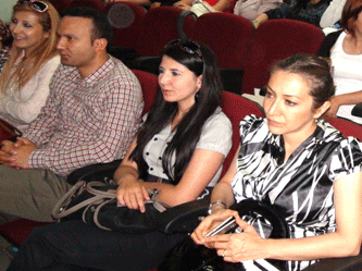 Seminerler Devam Ediyor