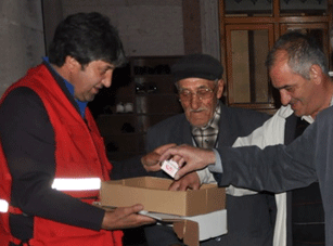 Kars Kızılay’dan, “Berat” İkramı