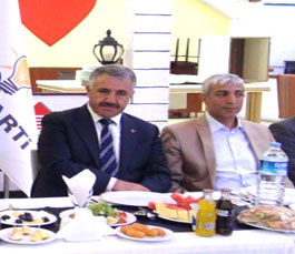 AK Parti’den 600 kişilik iftar yemeği