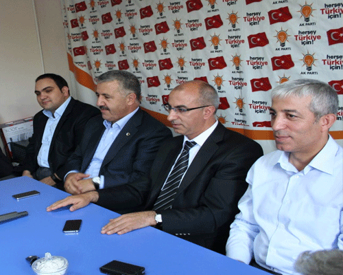 AK Parti Kars İl Teşkilatı'nda Bayramlaşma