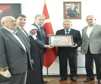 Kars Valisine Şehit Aileleri ziyareti
