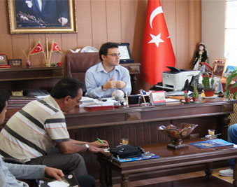 Kağızman Kaymakamı Çalışıyor