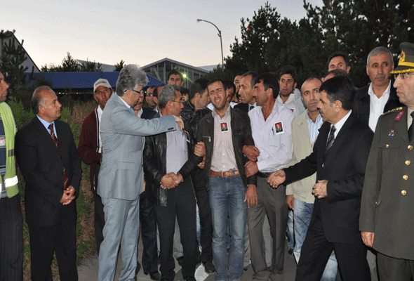 Şehidin Cenazesi Kars'a Getirildi