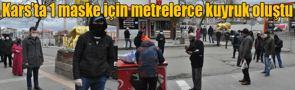 Kars’ta 1 maske için metrelerce kuyruk oluştu