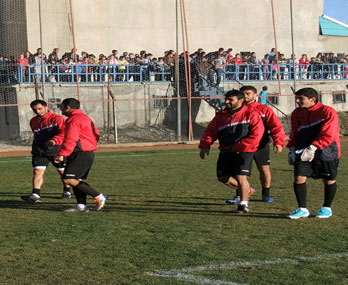 Sarıkamış Esnafspor’a baklavalı destek