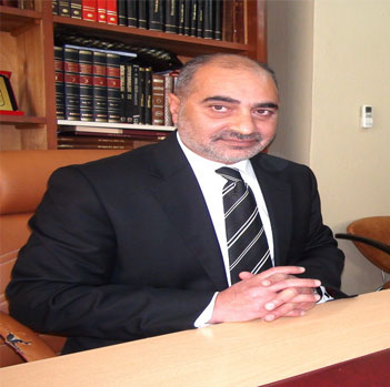 Türbenin Bayrağı Kars'a Geliyor