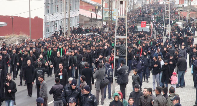Kars’ta Aşura törenleri