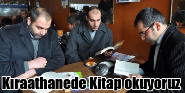 Kıraathanede Kitap okuyoruz