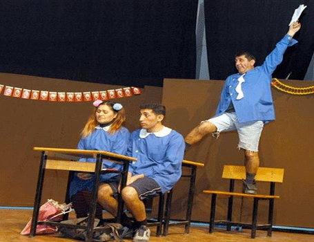 Yaramaz Nuri Kars'ta Sahnelendi