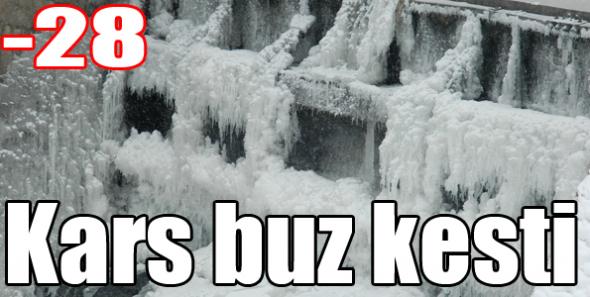 Kars buz kesti