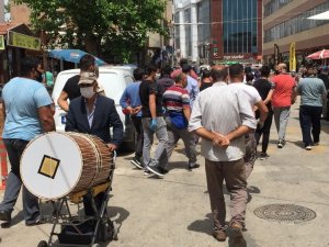 Keşanlı pazar esnafı maske cezasına tepki gösterdi