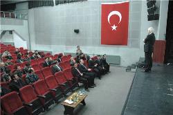 Kars’ta deprem konferansı