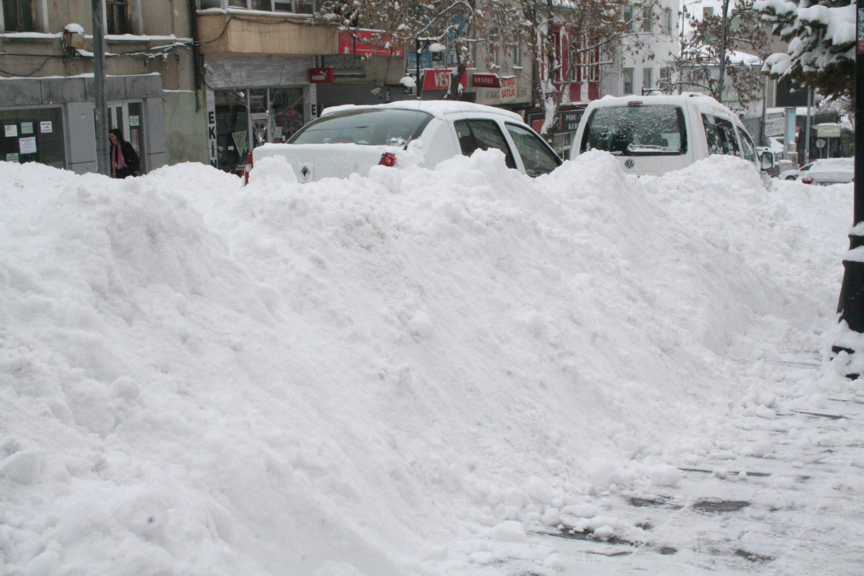 Kars’ta 75 Köy Yolu Ulaşıma Kapandı