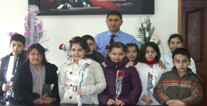 Kolej öğrencilerinden Kan’a ziyaret
