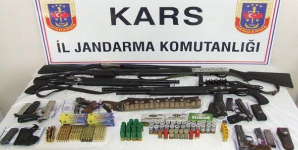Jandarmadan silah operasyonu